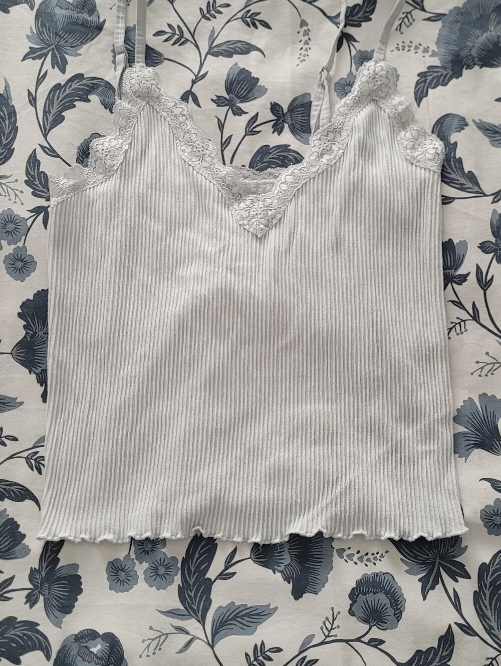 Forever 21 White Ribbed Lace-Trim Camisole